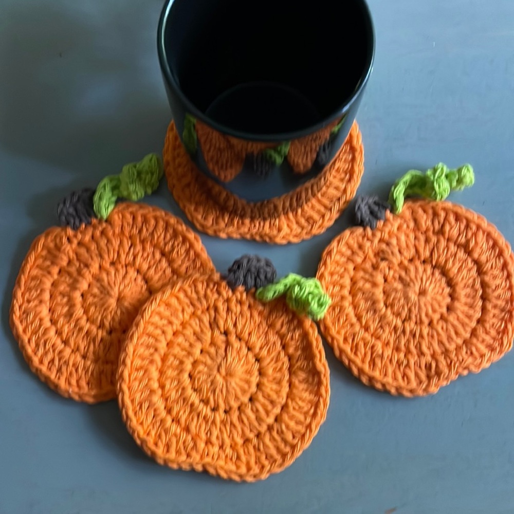 Handmade Crochet Coasters - Pumpkin Coaster Set of 4 - 100% Cotton - Picture 5 of 6